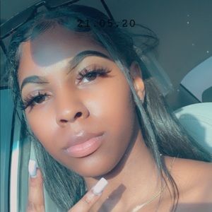 Meet your Posher, Queen